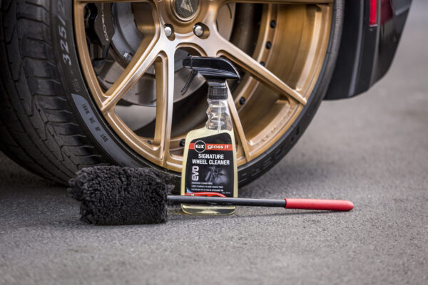 Signature Wheel Cleaner Gel